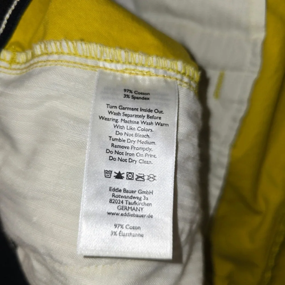 Eddie Bauer Legend Wash Stretch Shorts 20W Womens Yellow Slightly Curvy Plus NEW